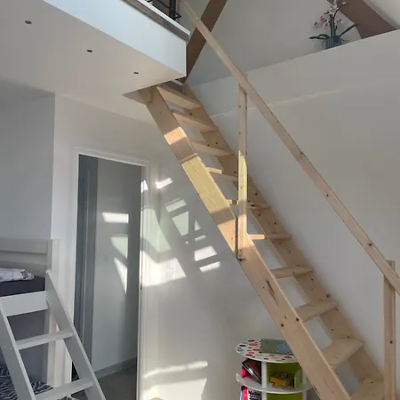 Maison Rénovée Au Calme